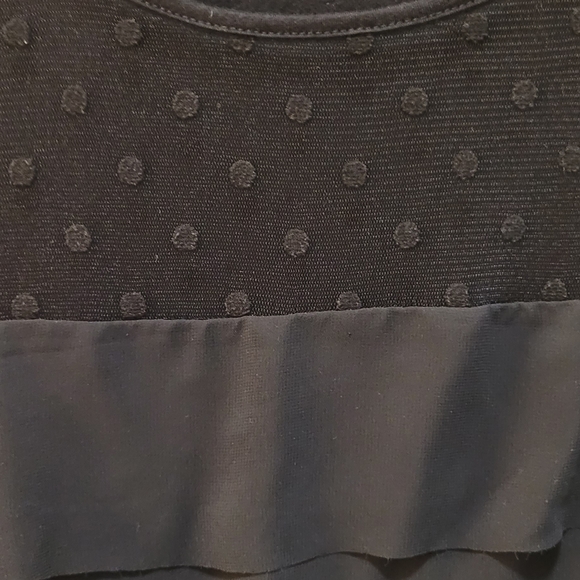 Cute black top - Picture 3 of 7